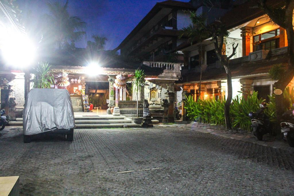 Hotel Puri Tanah Lot Kuta Lombok Exteriér fotografie