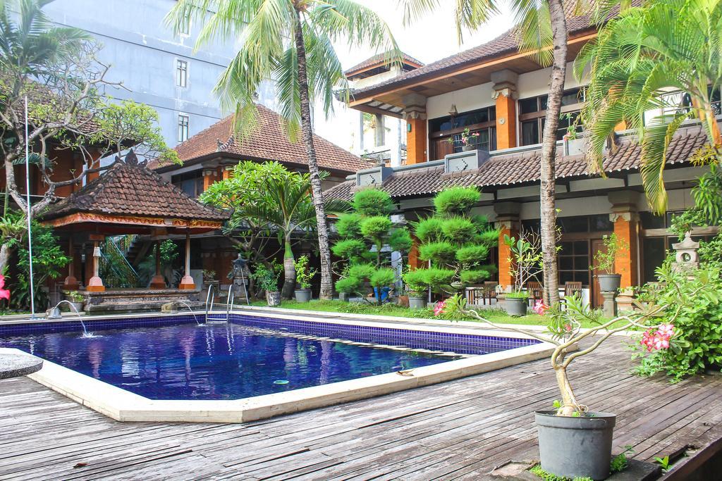 Hotel Puri Tanah Lot Kuta Lombok Exteriér fotografie