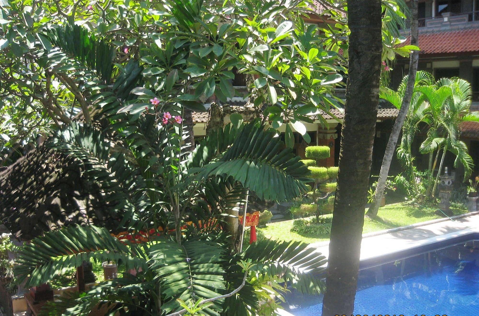 Hotel Puri Tanah Lot Kuta Lombok Exteriér fotografie