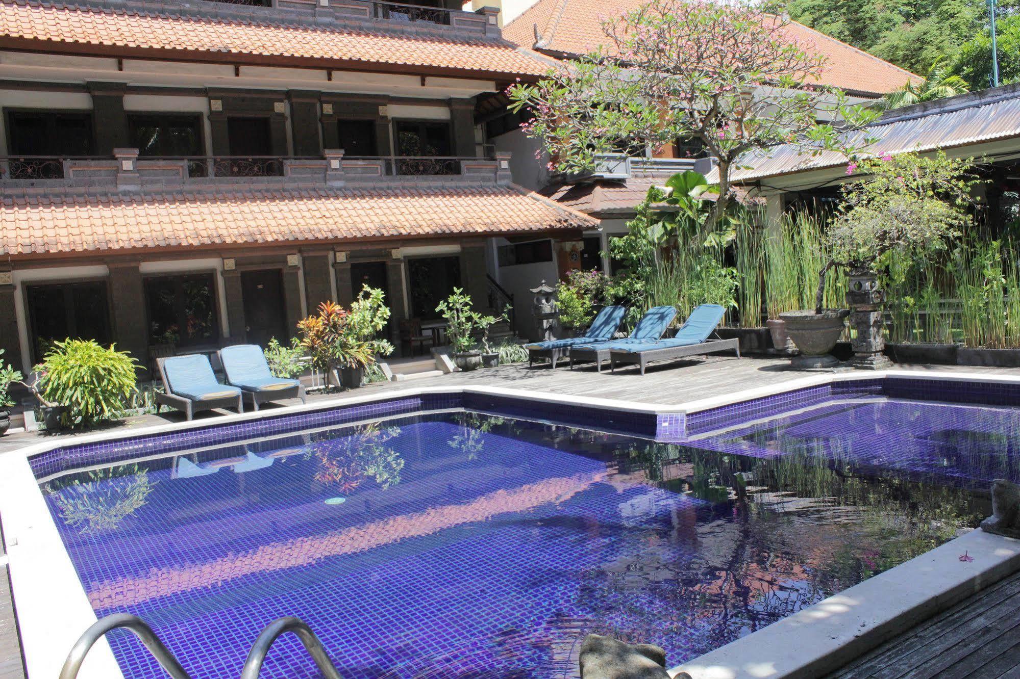 Hotel Puri Tanah Lot Kuta Lombok Exteriér fotografie